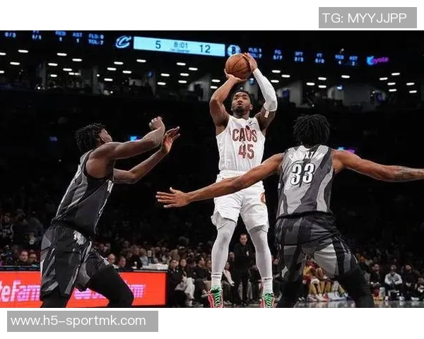 弗拉格再创佳绩得分2018岁球员中老詹14次领先他仍有机会反超